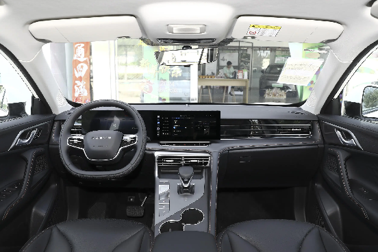 AI-荣威D5X DMH：十万左右SUV“全能王”，终结家庭用车的选择题！1040.png